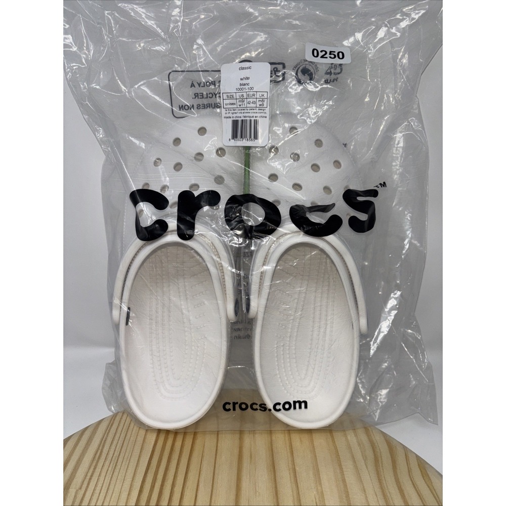 NEW! Mens CROCS CLASSIC White Clogs - Shoe Size US 9 Men/ 11 Woman, 10001-100